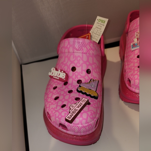 Crocs x Barbie - Picture 3 of 8
